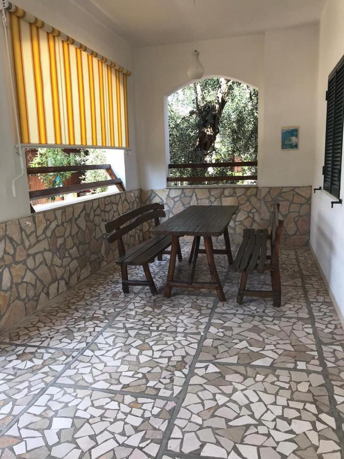 فيستَ Villa Monica Appartamenti المظهر الخارجي الصورة
