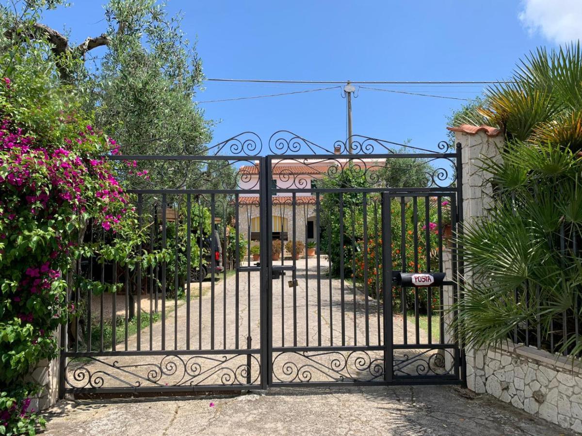 فيستَ Villa Monica Appartamenti المظهر الخارجي الصورة