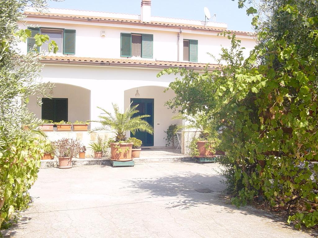فيستَ Villa Monica Appartamenti المظهر الخارجي الصورة