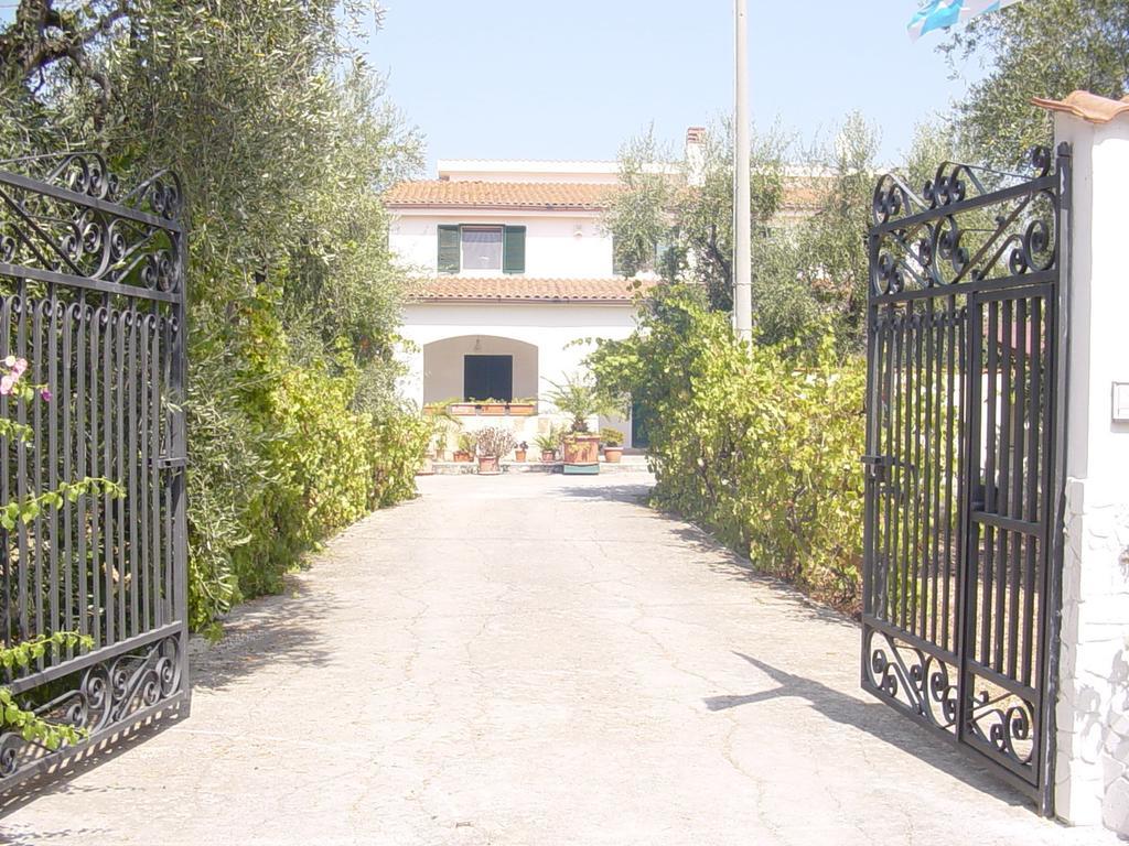 فيستَ Villa Monica Appartamenti المظهر الخارجي الصورة