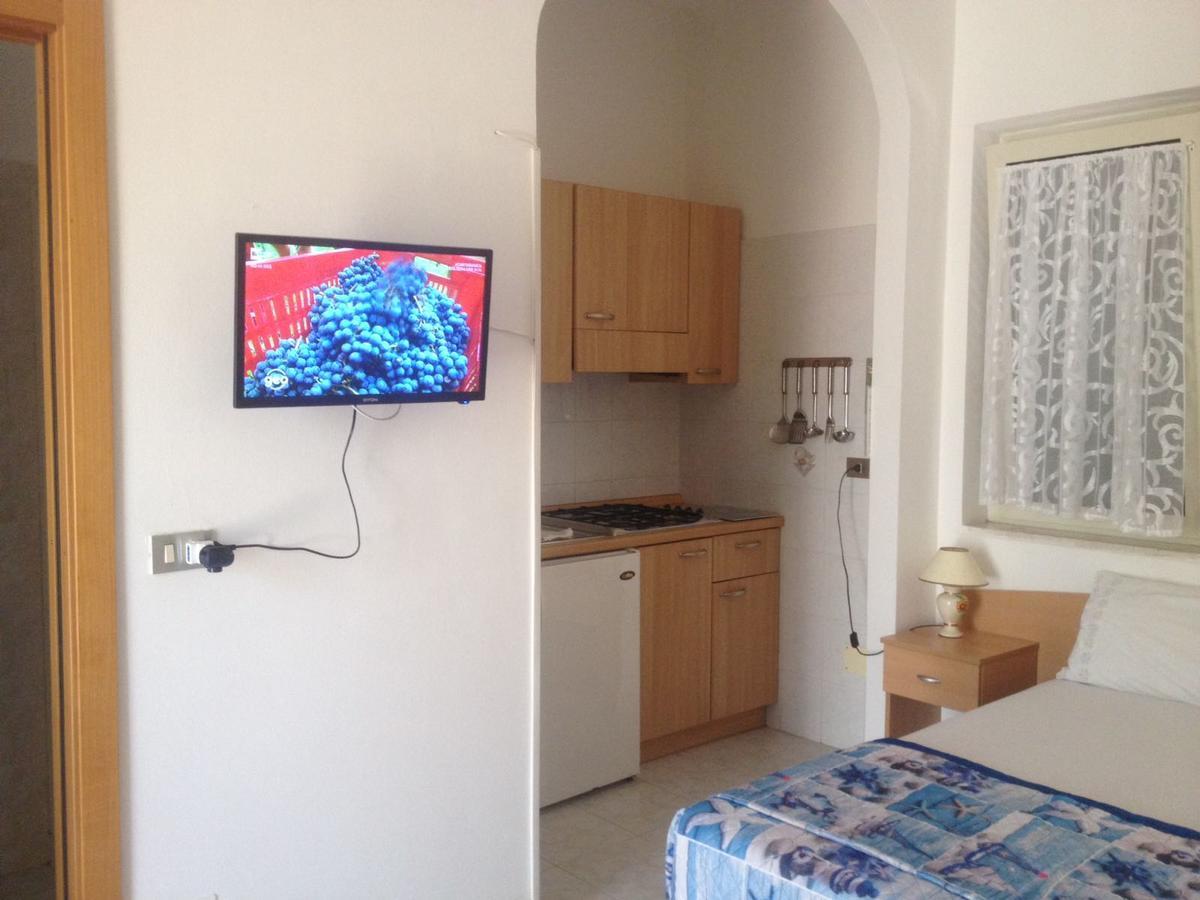 فيستَ Villa Monica Appartamenti المظهر الخارجي الصورة